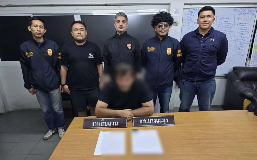 Fake Police Officer Arrested After Scamming Tourists in Pattaya Fake Police Officer Arrested After Scamming Tourists in Pattaya