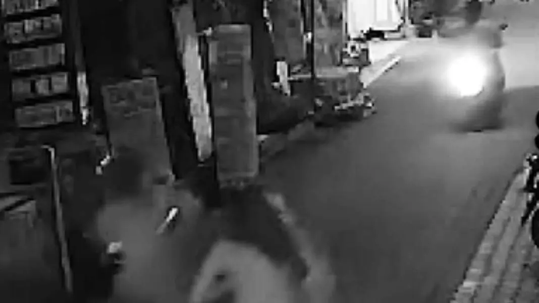 Irish Tourists’ Holiday Terror as Handbag Snatched in Chiang Mai