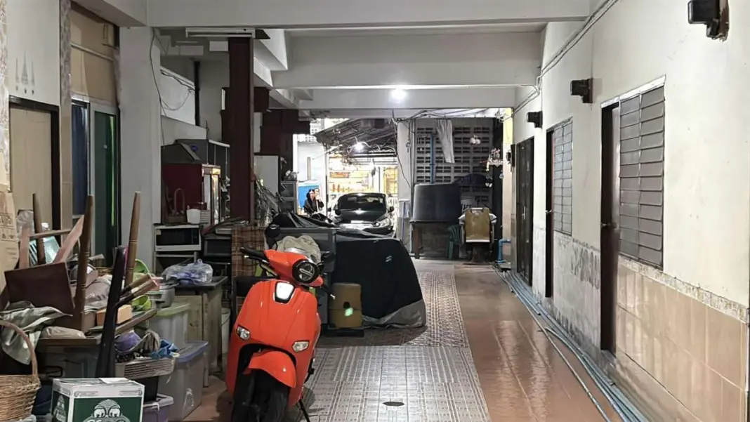 Terrifying Night: Young Woman Survives Attack in Pattaya Flat